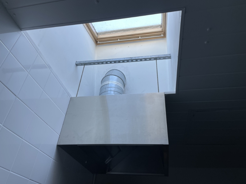 Daugey Pose Sanitaires Pres De Biscarrosse VMC 1