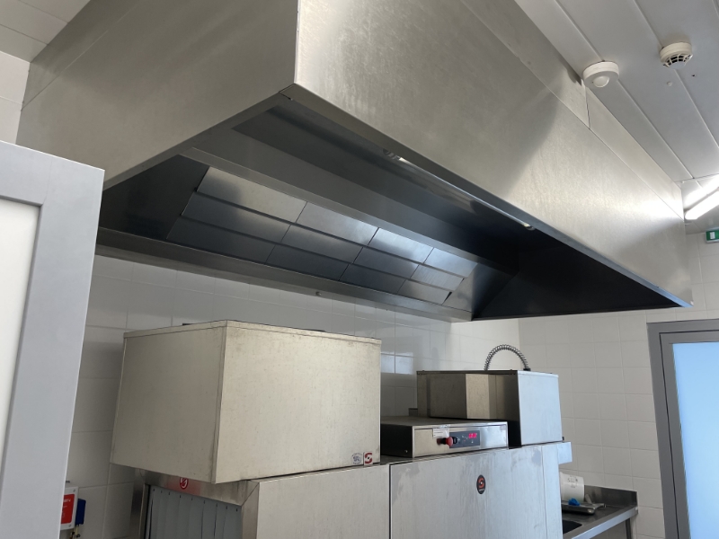 Daugey Pose Sanitaires Pres De Biscarrosse VMC 5