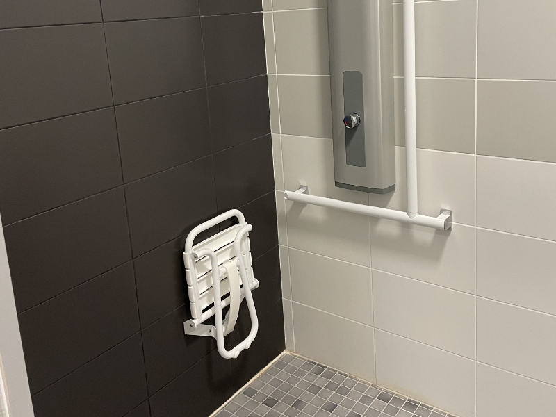 Daugey Pose Sanitaires Pres De Biscarrosse Sanitaires 4