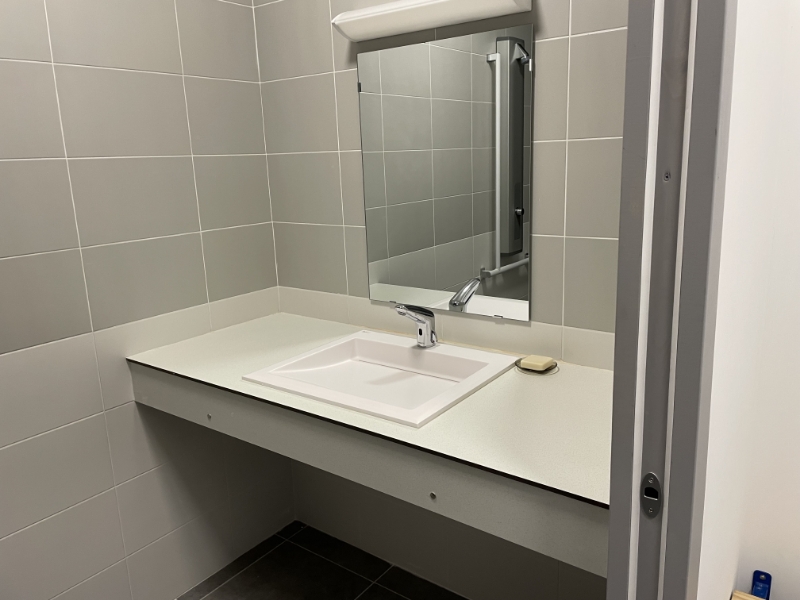 Daugey Pose Sanitaires Pres De Biscarrosse Sanitaires 5