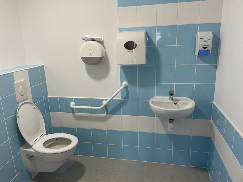 Daugey Pose Sanitaires Pres De Biscarrosse Sanitaire 13