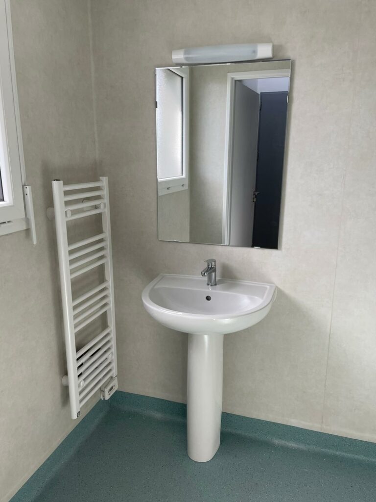 Daugey Pose Sanitaires Pres De Biscarrosse Sanitaire 6